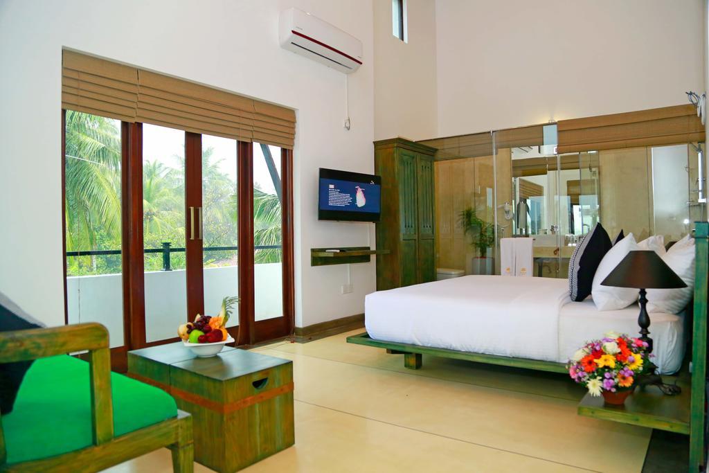 Tranquil Negombo Boutique Hotel ภายนอก รูปภาพ