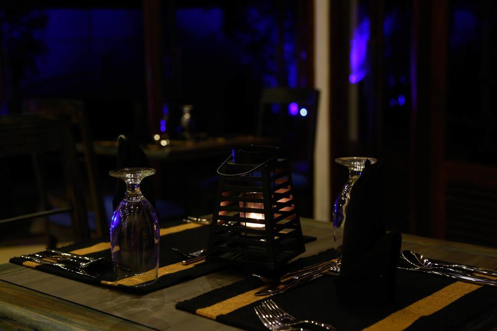 Tranquil Negombo Boutique Hotel ภายนอก รูปภาพ