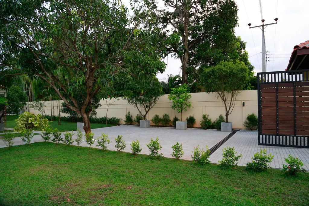Tranquil Negombo Boutique Hotel ภายนอก รูปภาพ