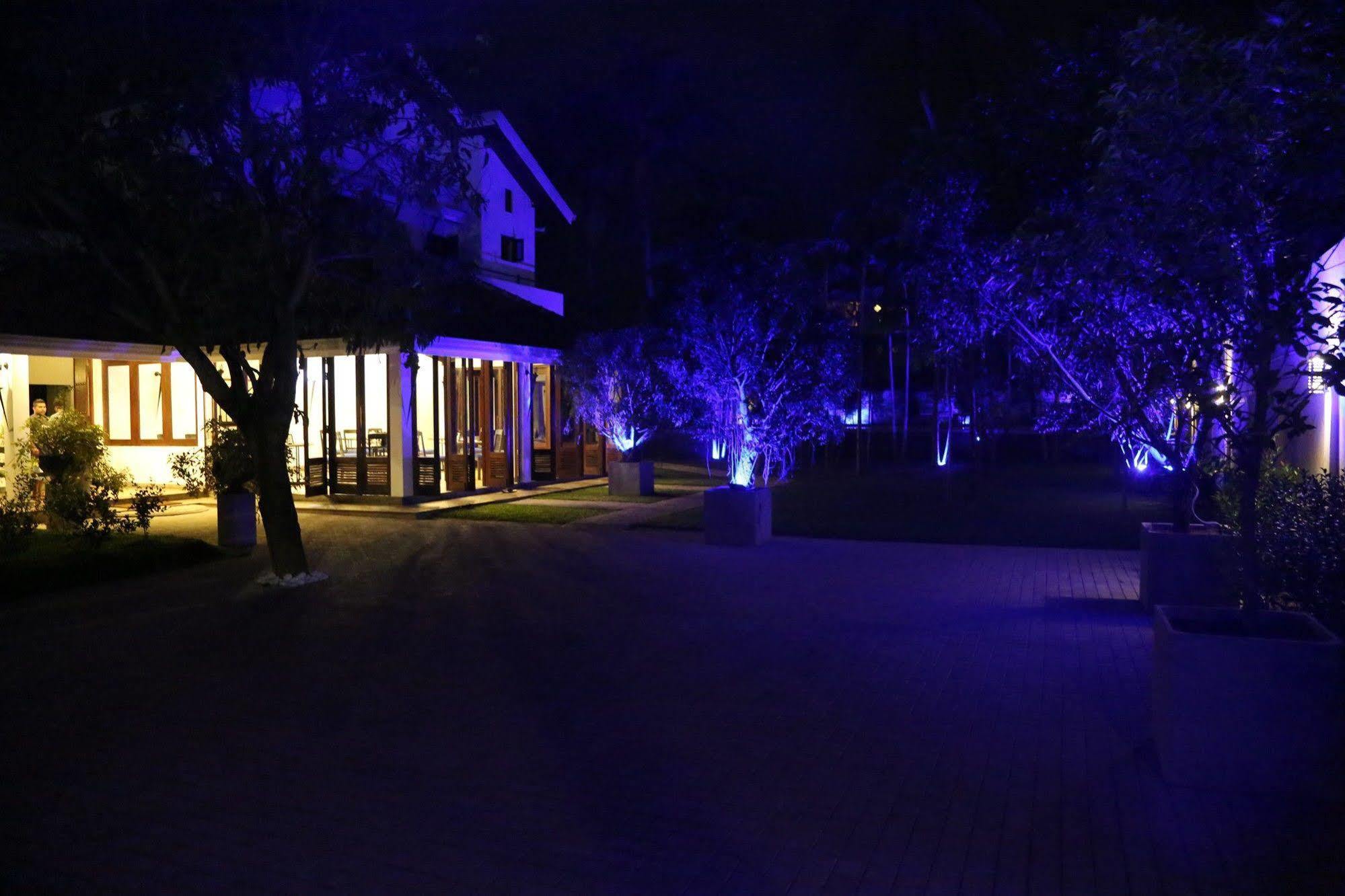 Tranquil Negombo Boutique Hotel ภายนอก รูปภาพ