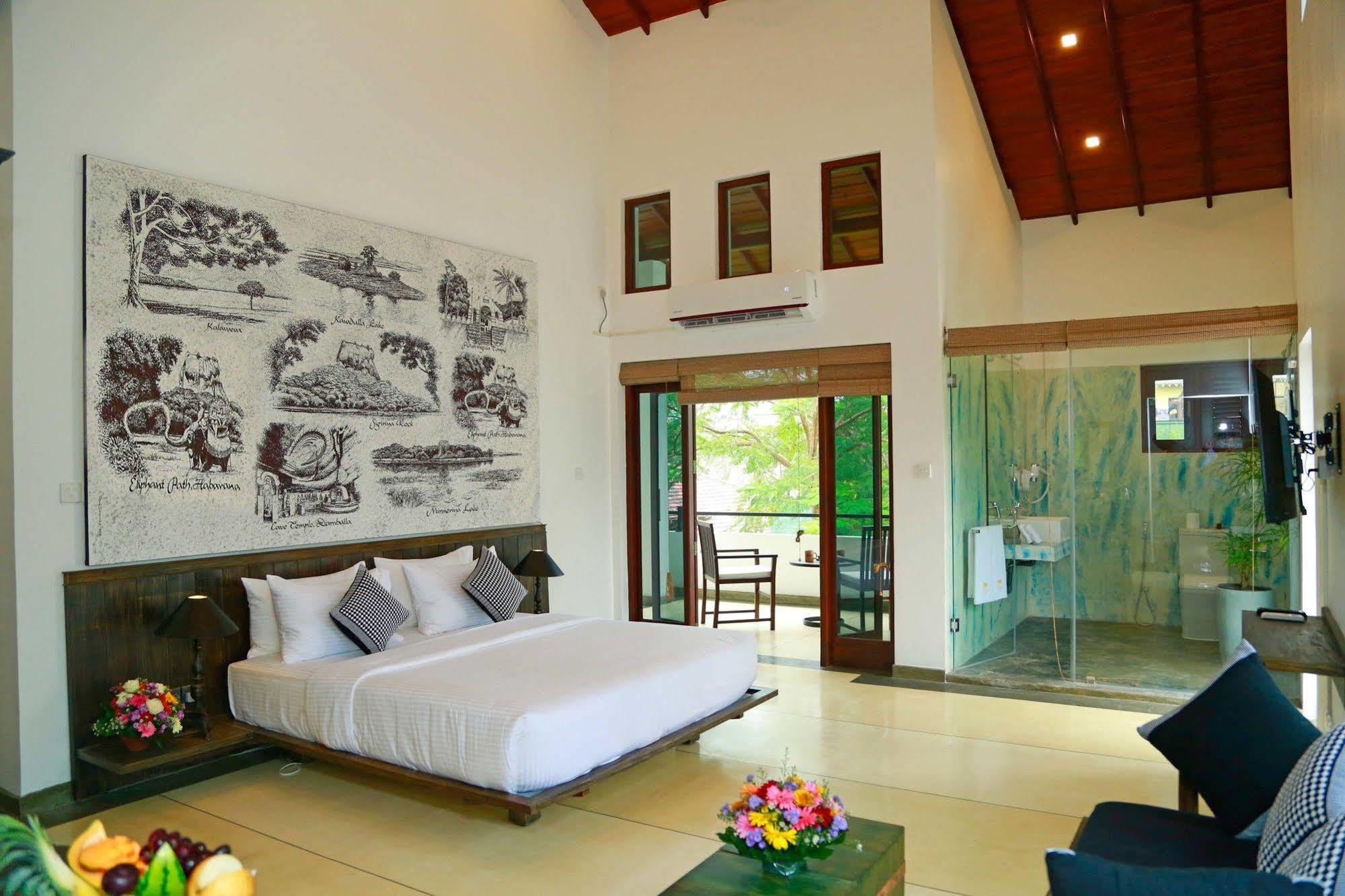 Tranquil Negombo Boutique Hotel ภายนอก รูปภาพ