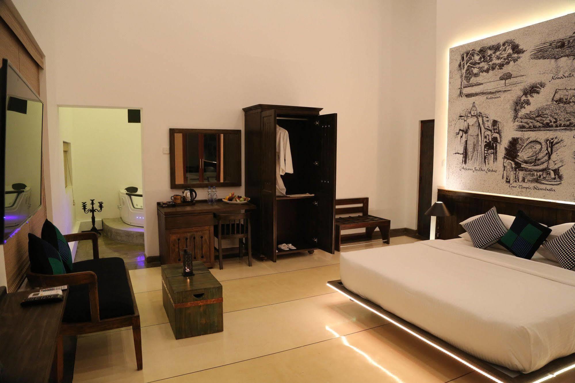 Tranquil Negombo Boutique Hotel ภายนอก รูปภาพ