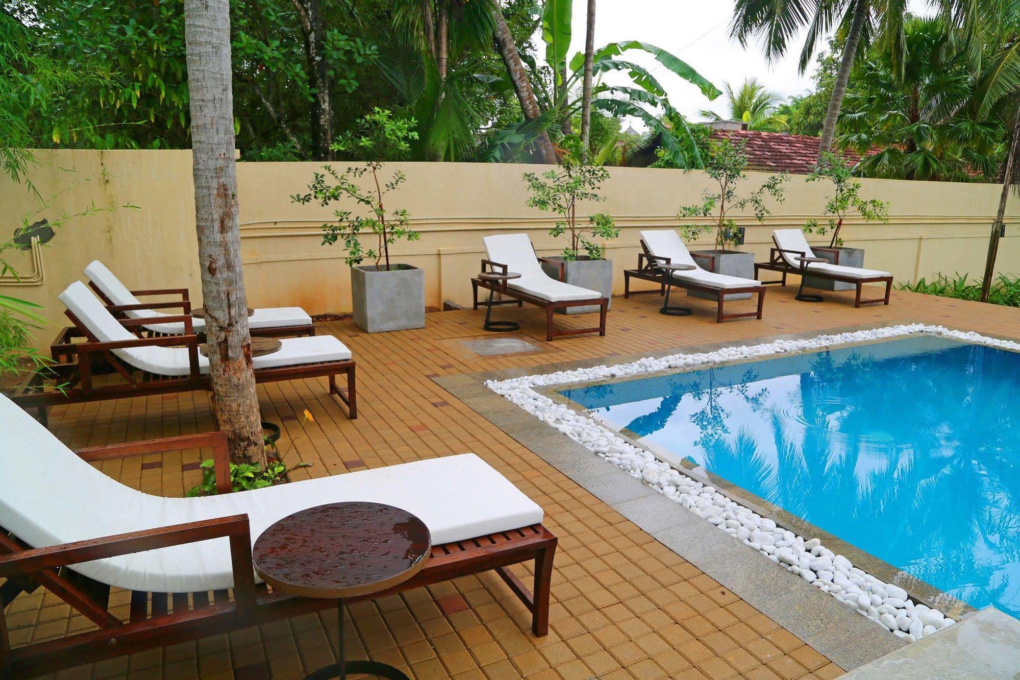 Tranquil Negombo Boutique Hotel ภายนอก รูปภาพ