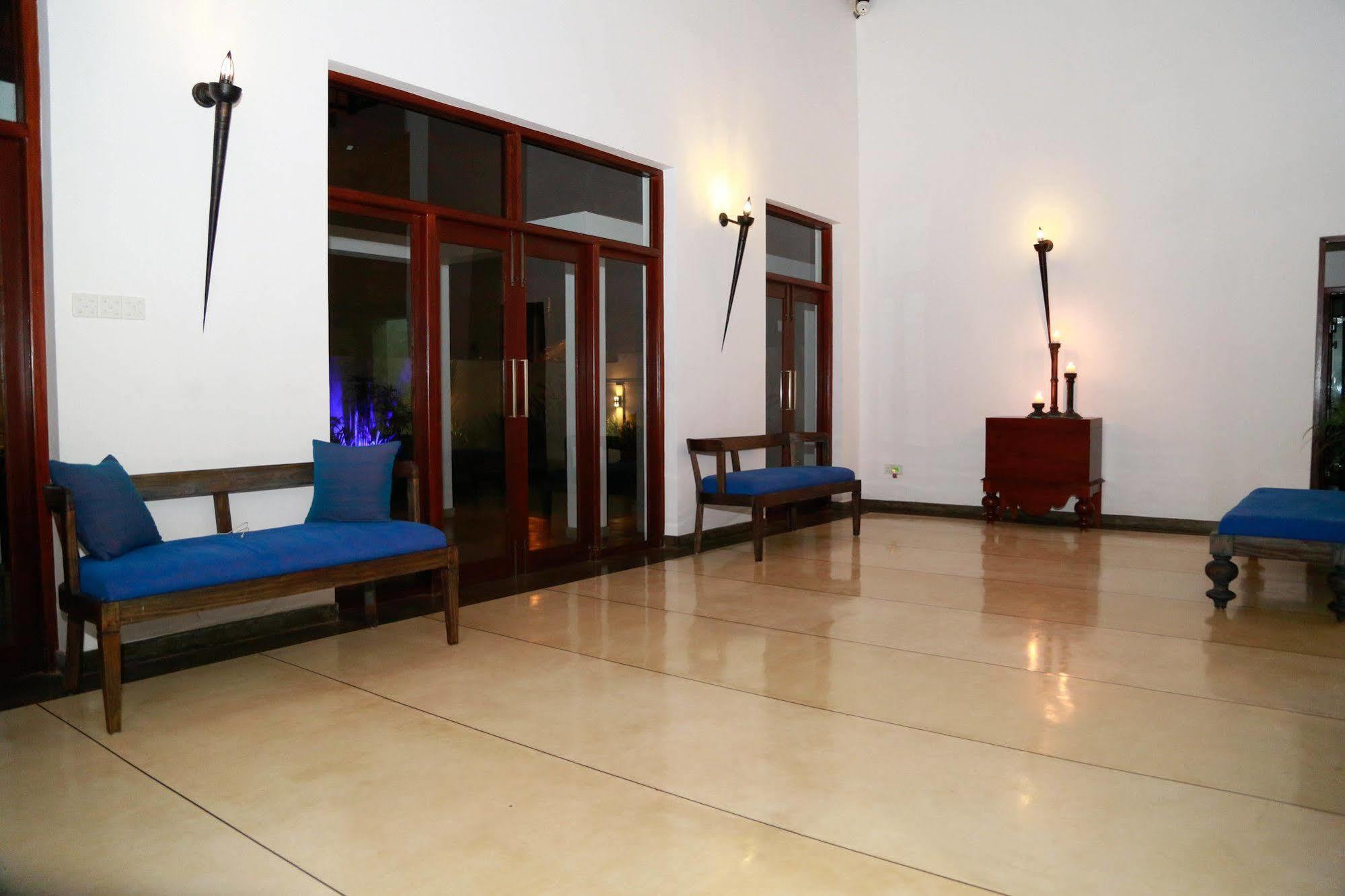 Tranquil Negombo Boutique Hotel ภายนอก รูปภาพ