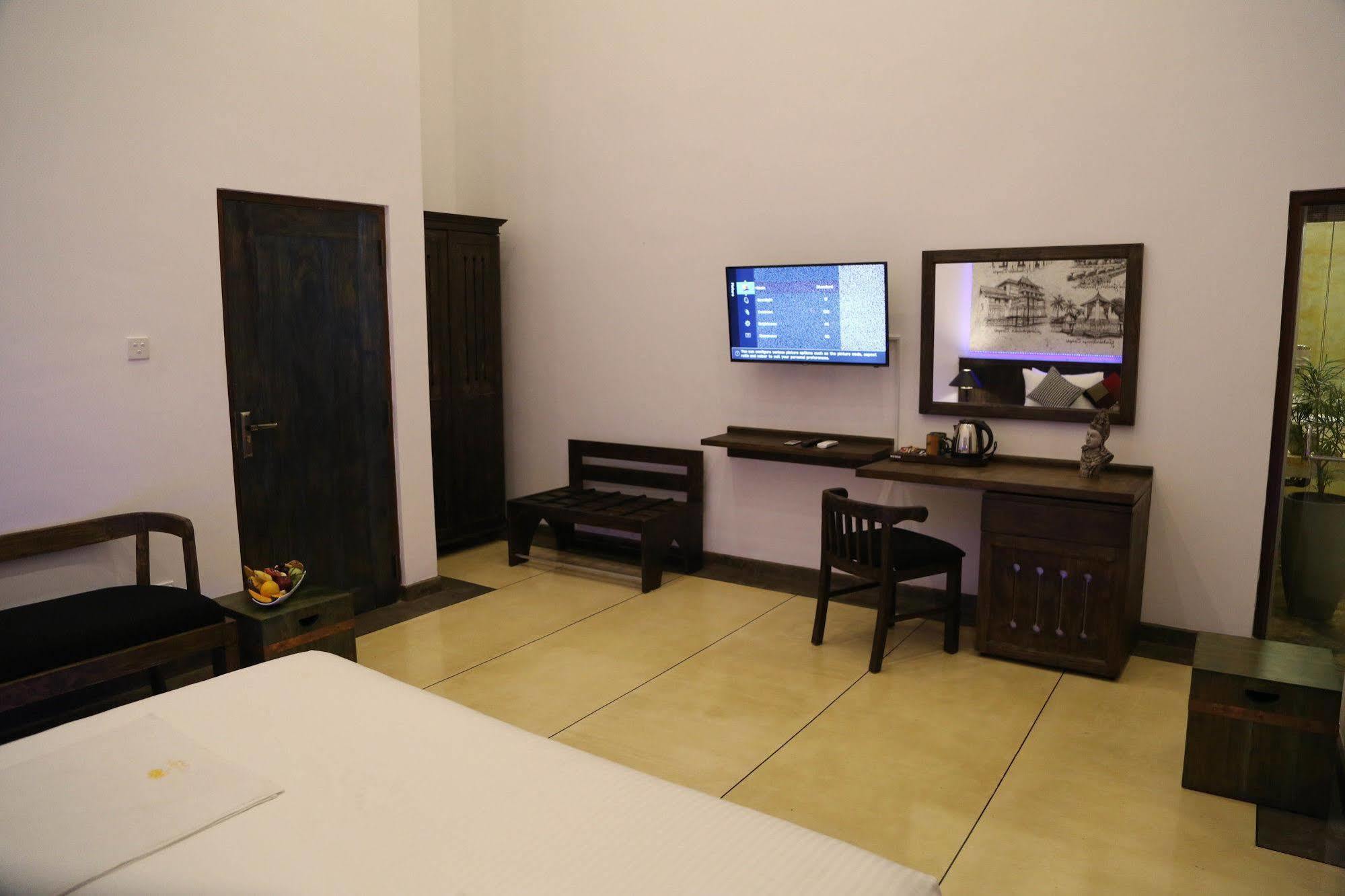 Tranquil Negombo Boutique Hotel ภายนอก รูปภาพ
